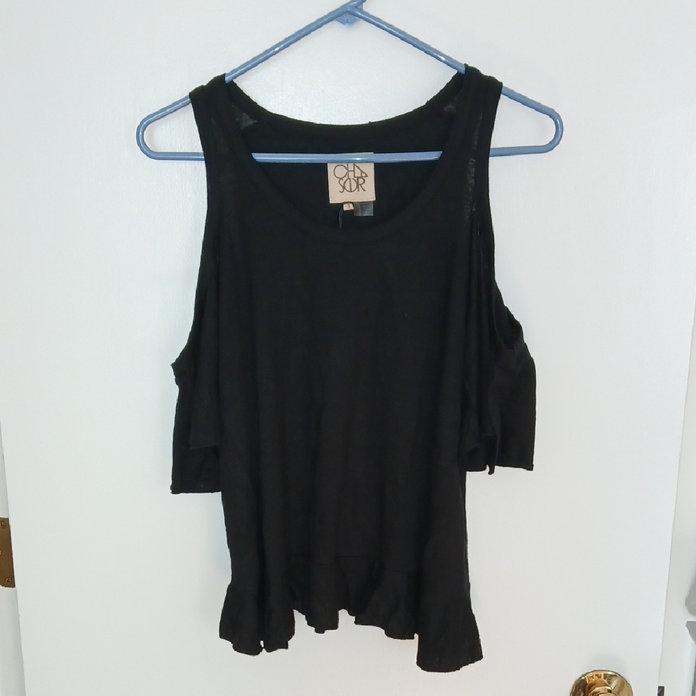 CHA SOR True Black Cut Out Sleeve Top